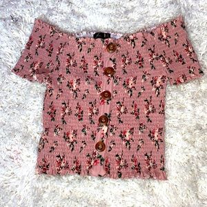Cropped, floral printed, light pink, shirt.